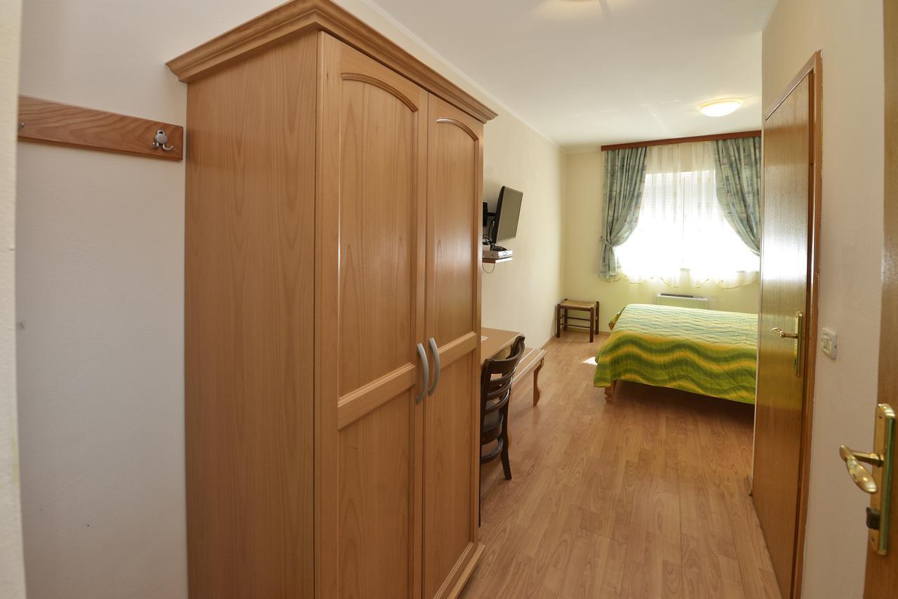 Seget  Bed And Breakfast Julia المظهر الخارجي الصورة